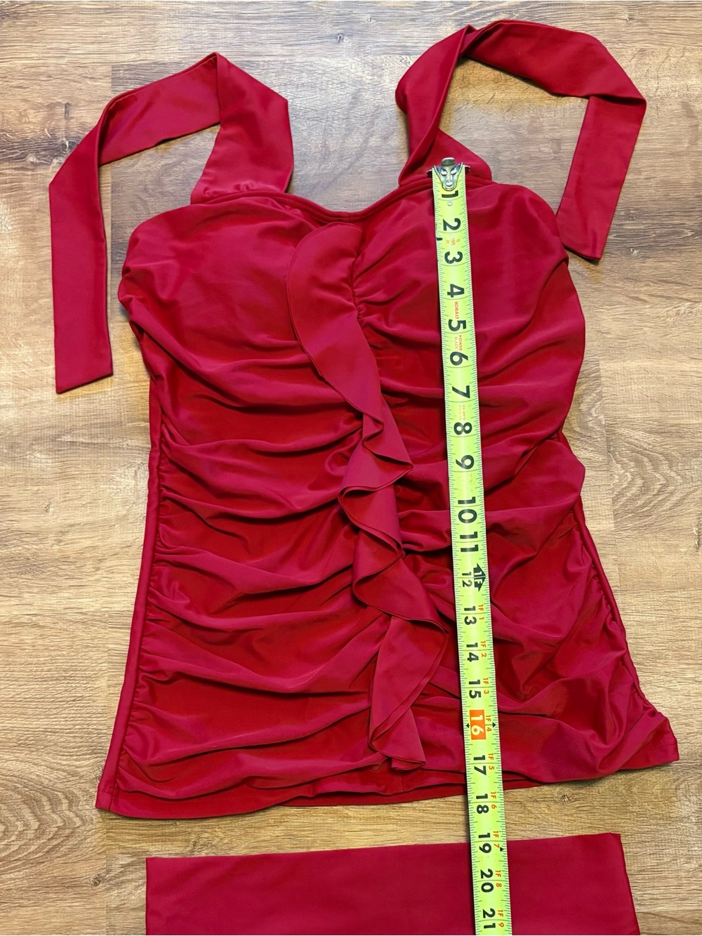 DM Fashion Women’s Red Ruffle Halter Tankini & Bottoms Size Medium - Like New - Picture 5 of 12